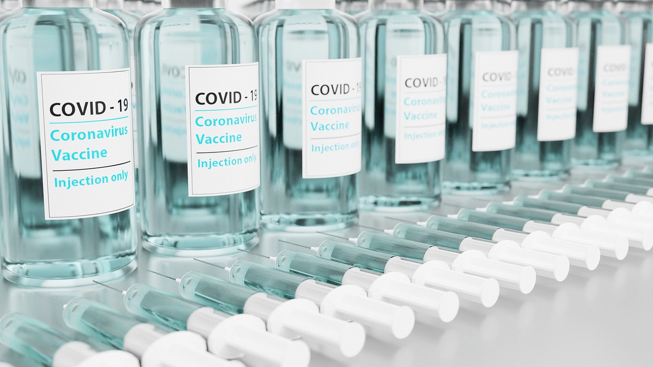 Alternativmedizin und Haltung gegenüber COVID-19-Impfungen in Südtirol